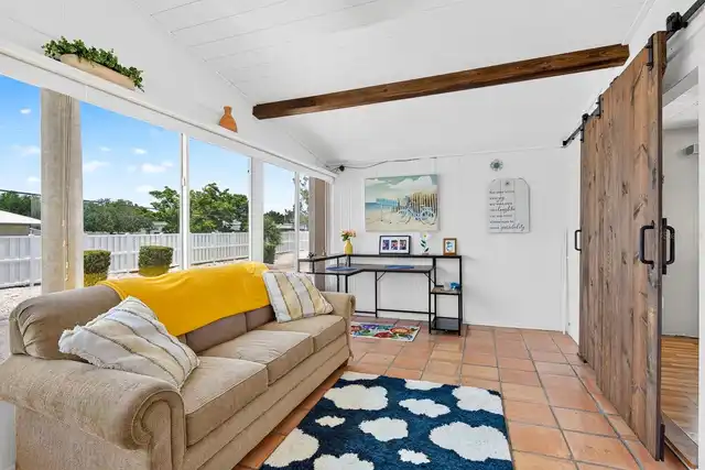 Listing Photo 19