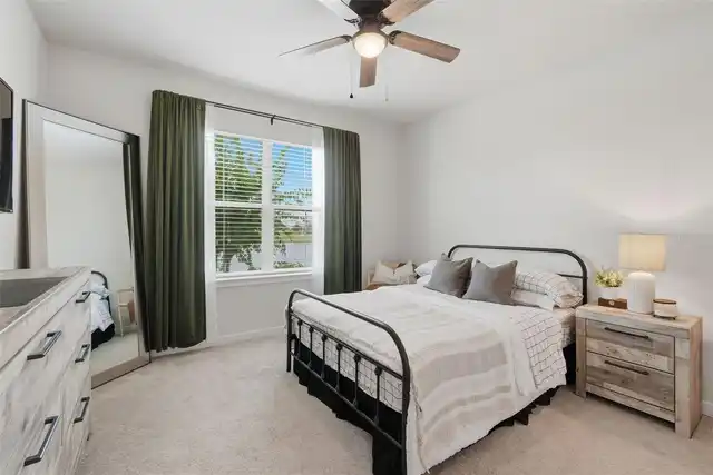 Listing Photo 17