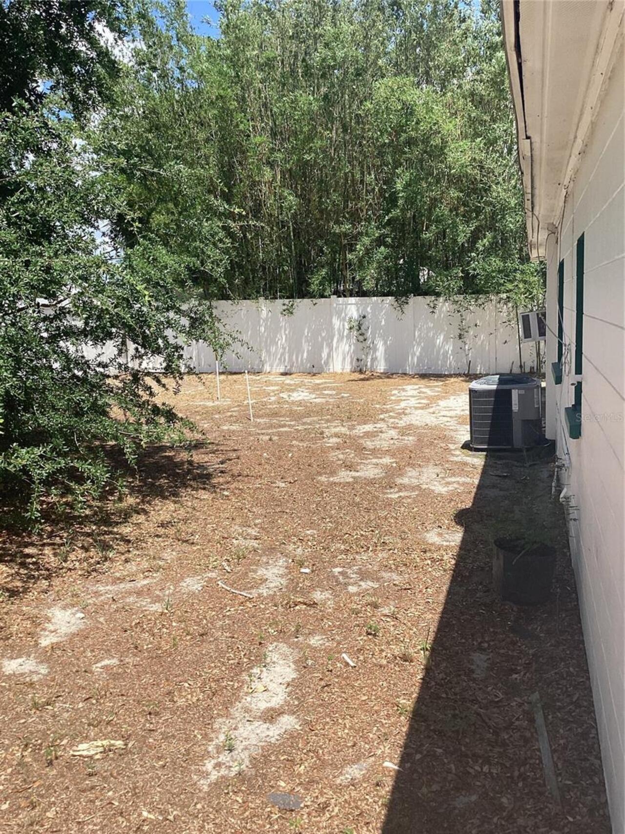 Listing Photo 12