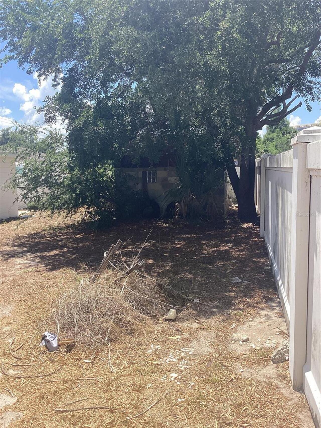 Listing Photo 14