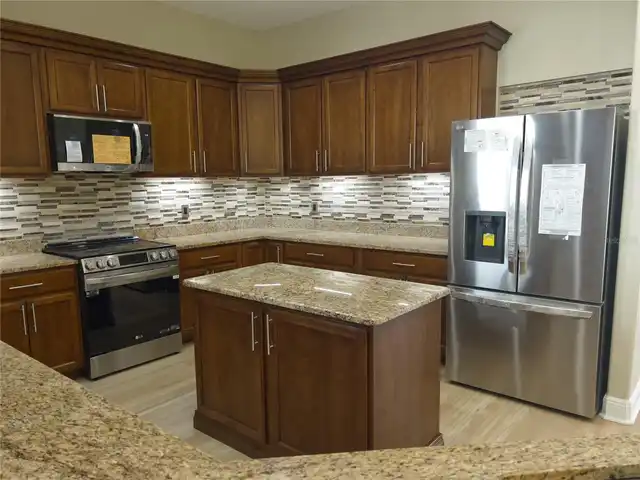 Listing Photo 18