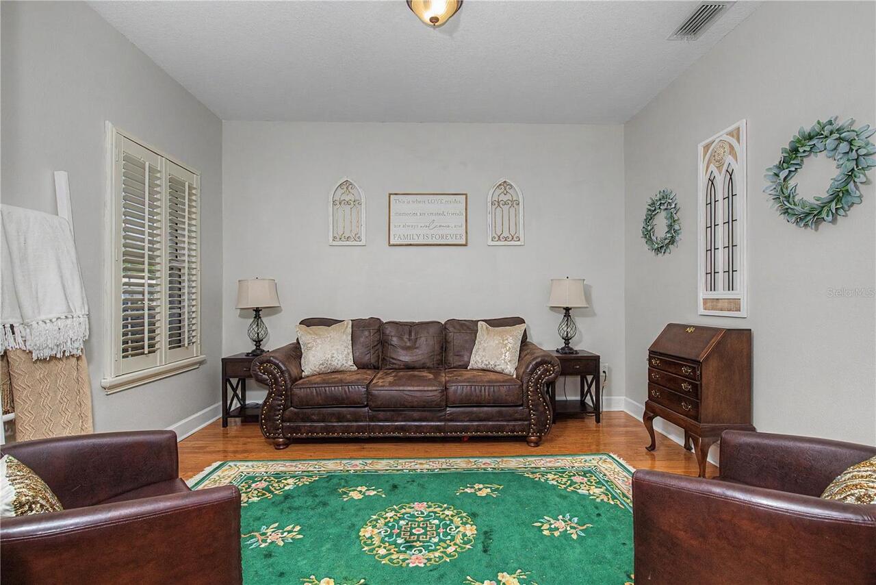 Listing Photo 9