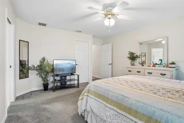 Listing Photo 25