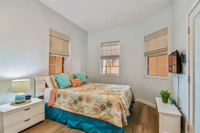 Listing Photo 25
