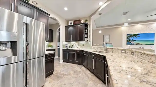 Listing Photo 16