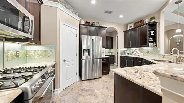Listing Photo 18