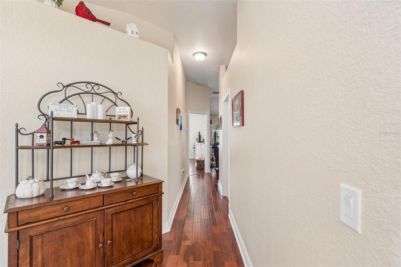 Listing Photo 14