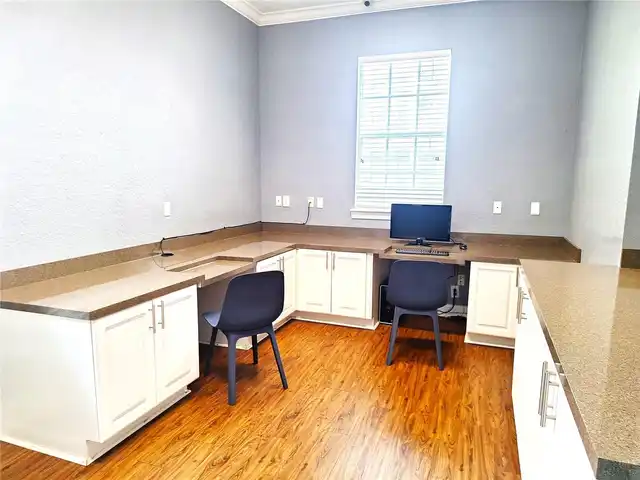 Listing Photo 17