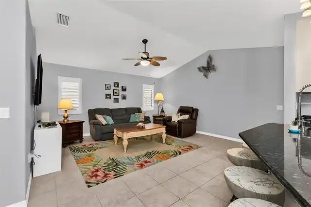 Listing Photo 19