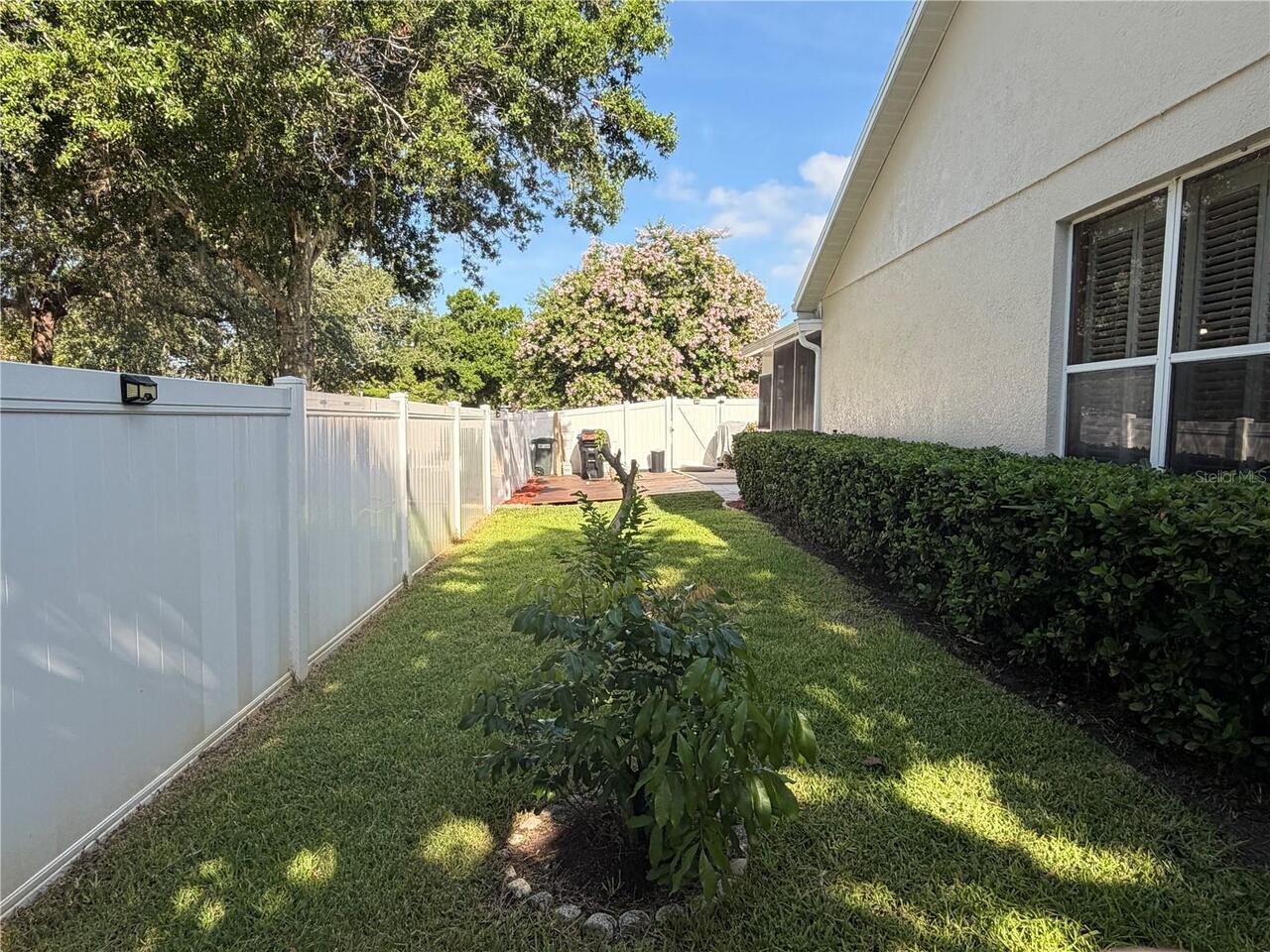 Listing Photo 9