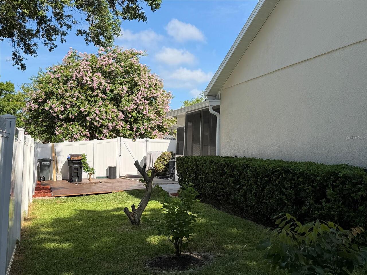 Listing Photo 11