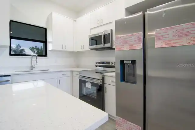 Listing Photo 11