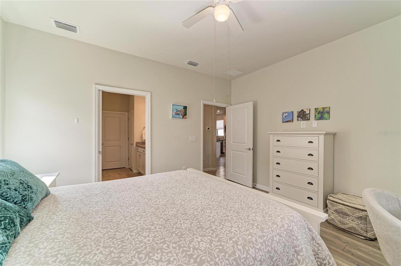 Listing Photo 28