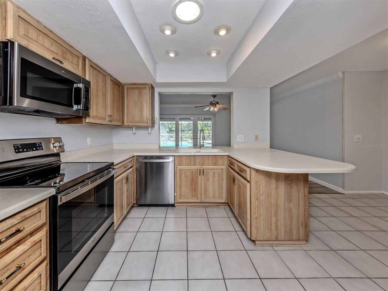 Listing Photo 10