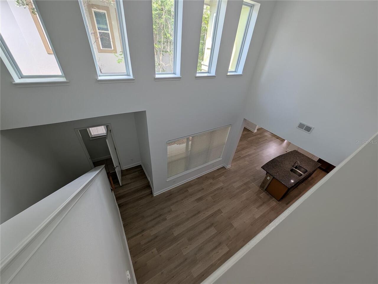 Listing Photo 7