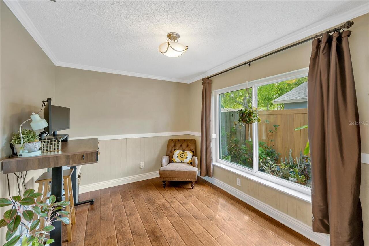 Listing Photo 12