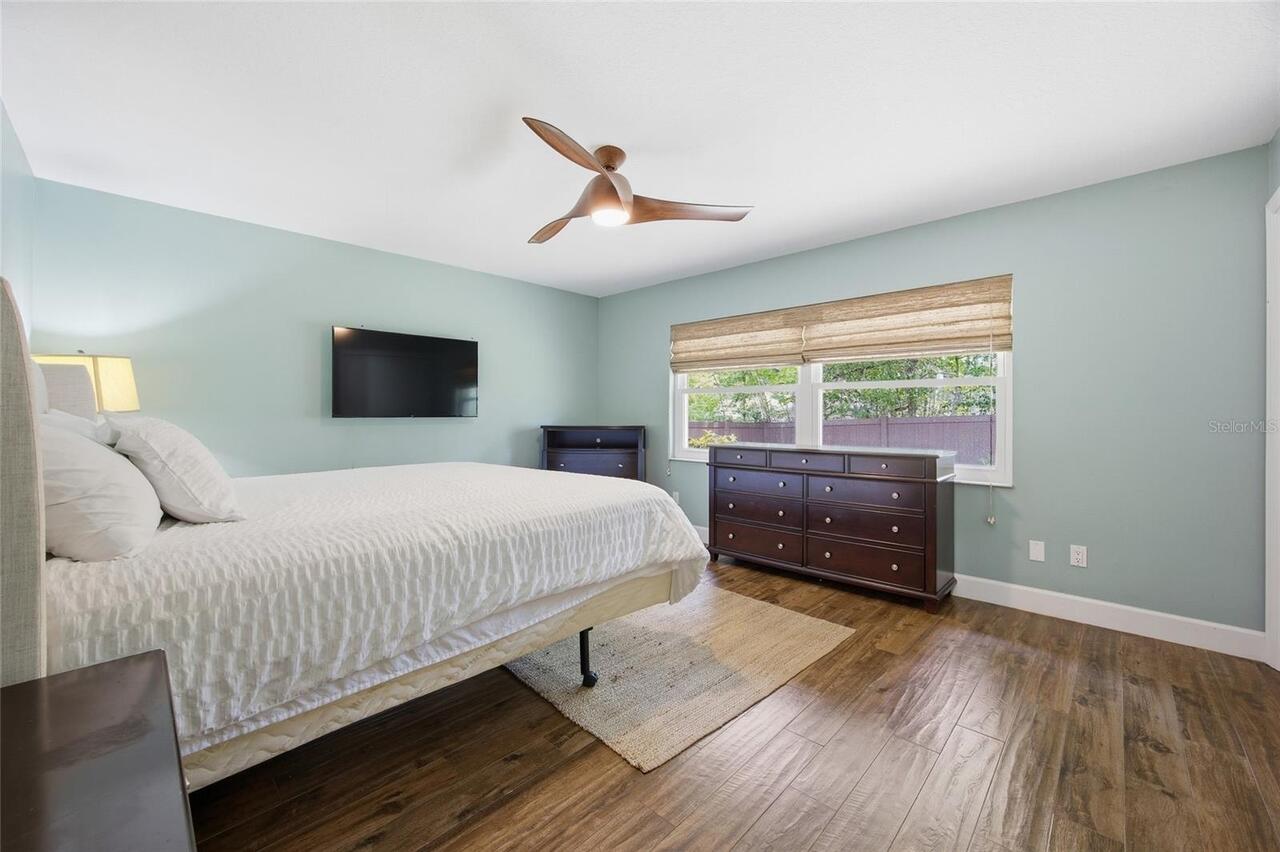 Listing Photo 23