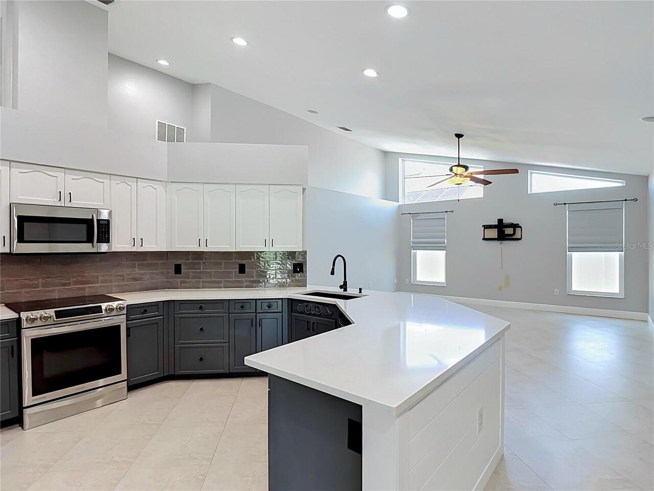 Listing Photo 12