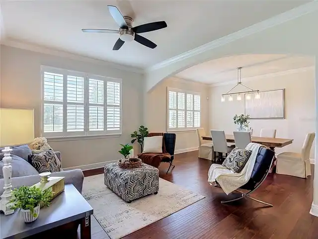 Listing Photo 11