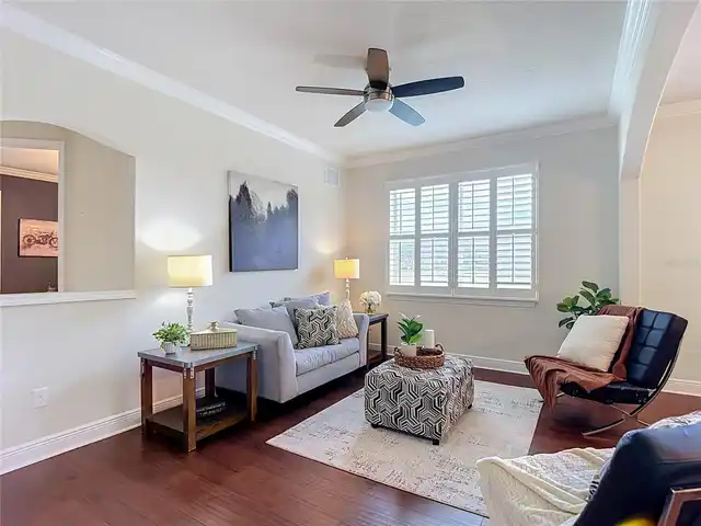 Listing Photo 12