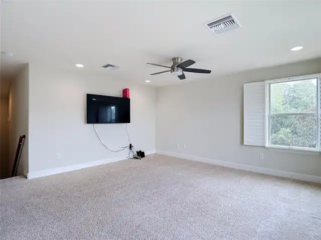 Listing Photo 35