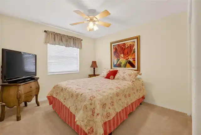 Listing Photo 16