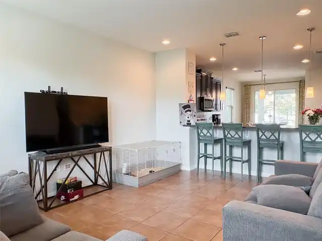 Listing Photo 6