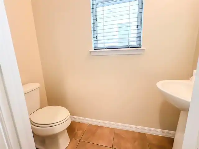 Listing Photo 9