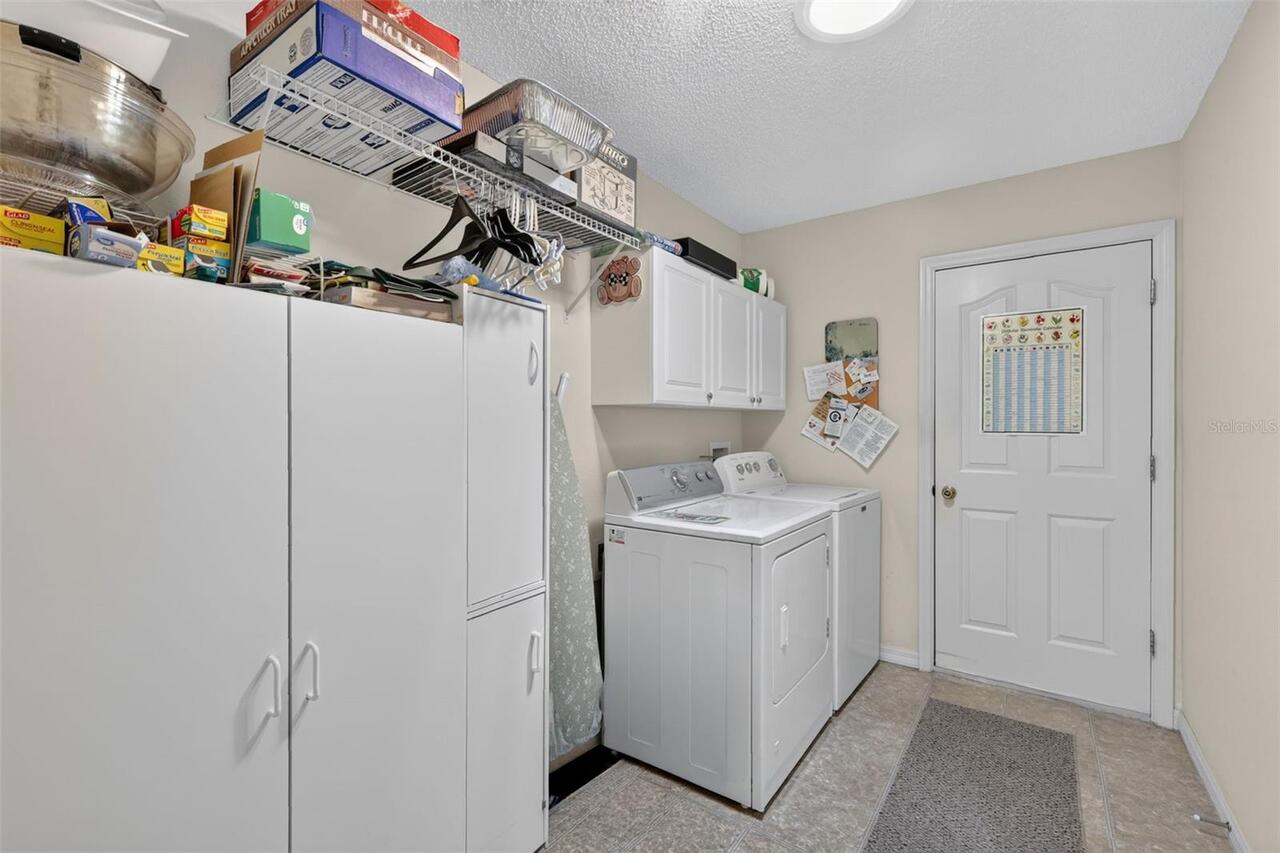 Listing Photo 12