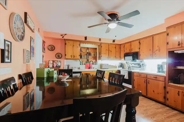 Listing Photo 12