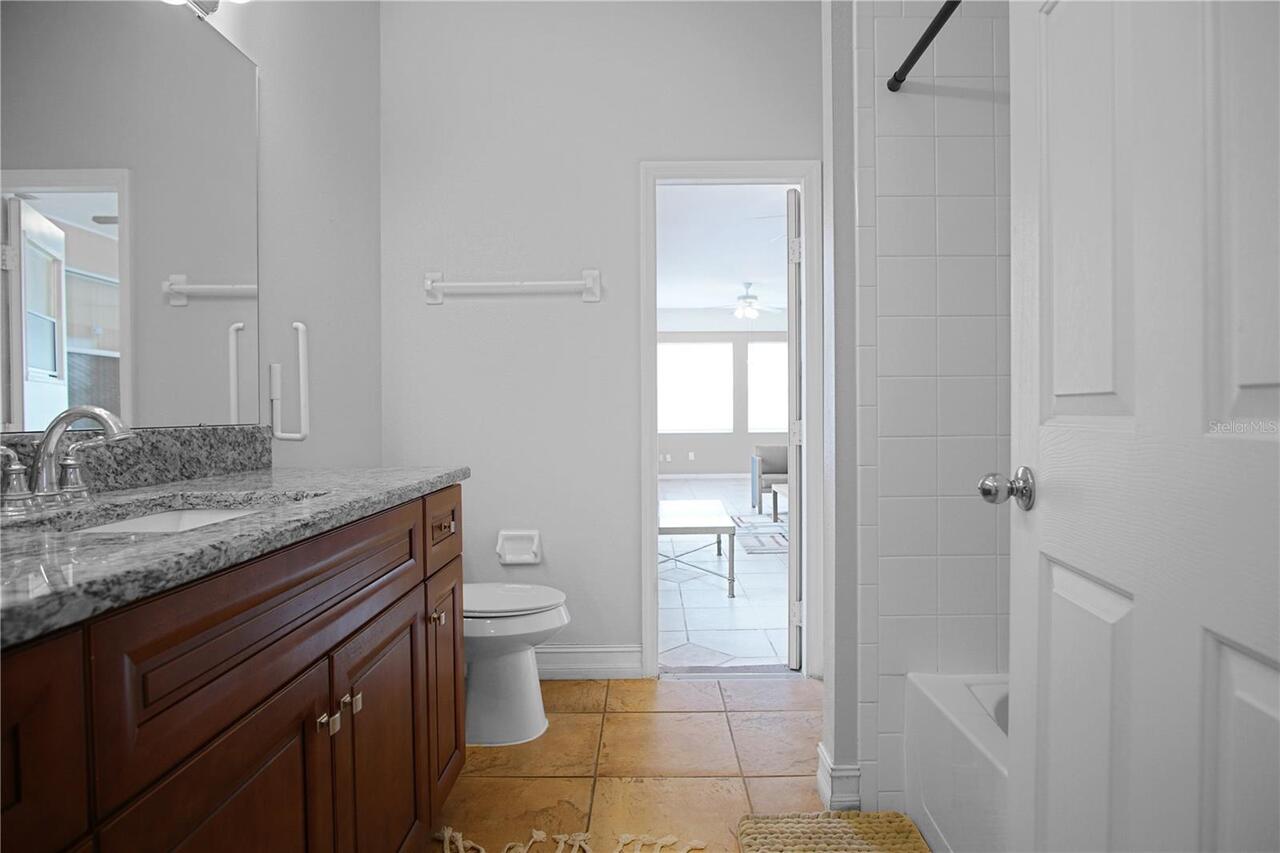 Listing Photo 22