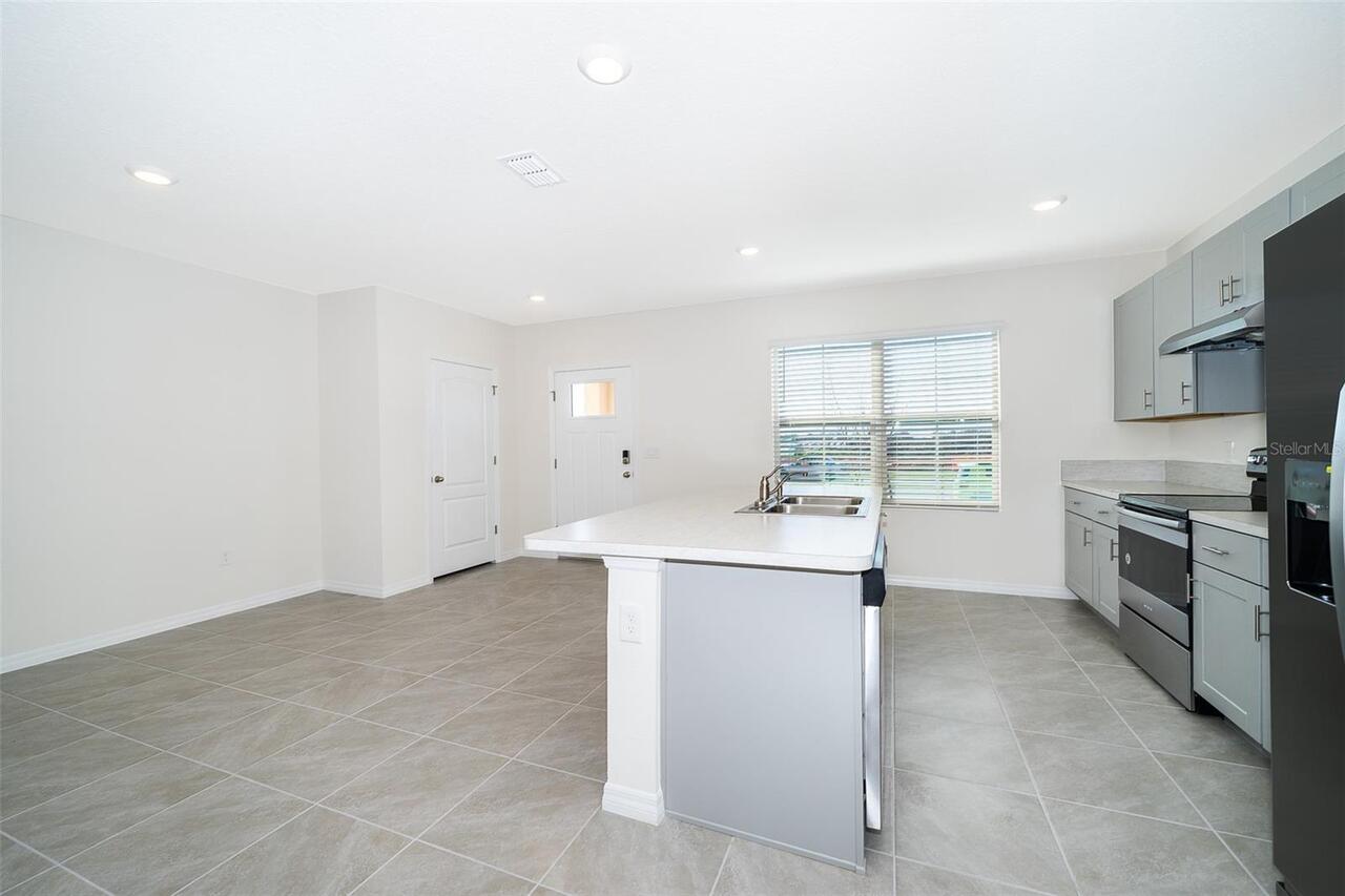 Listing Photo 9