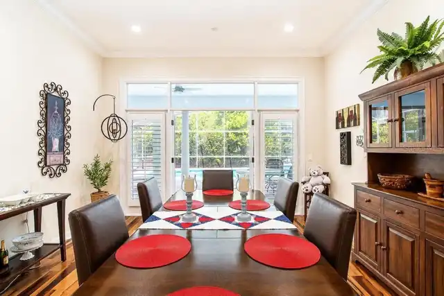 Listing Photo 10