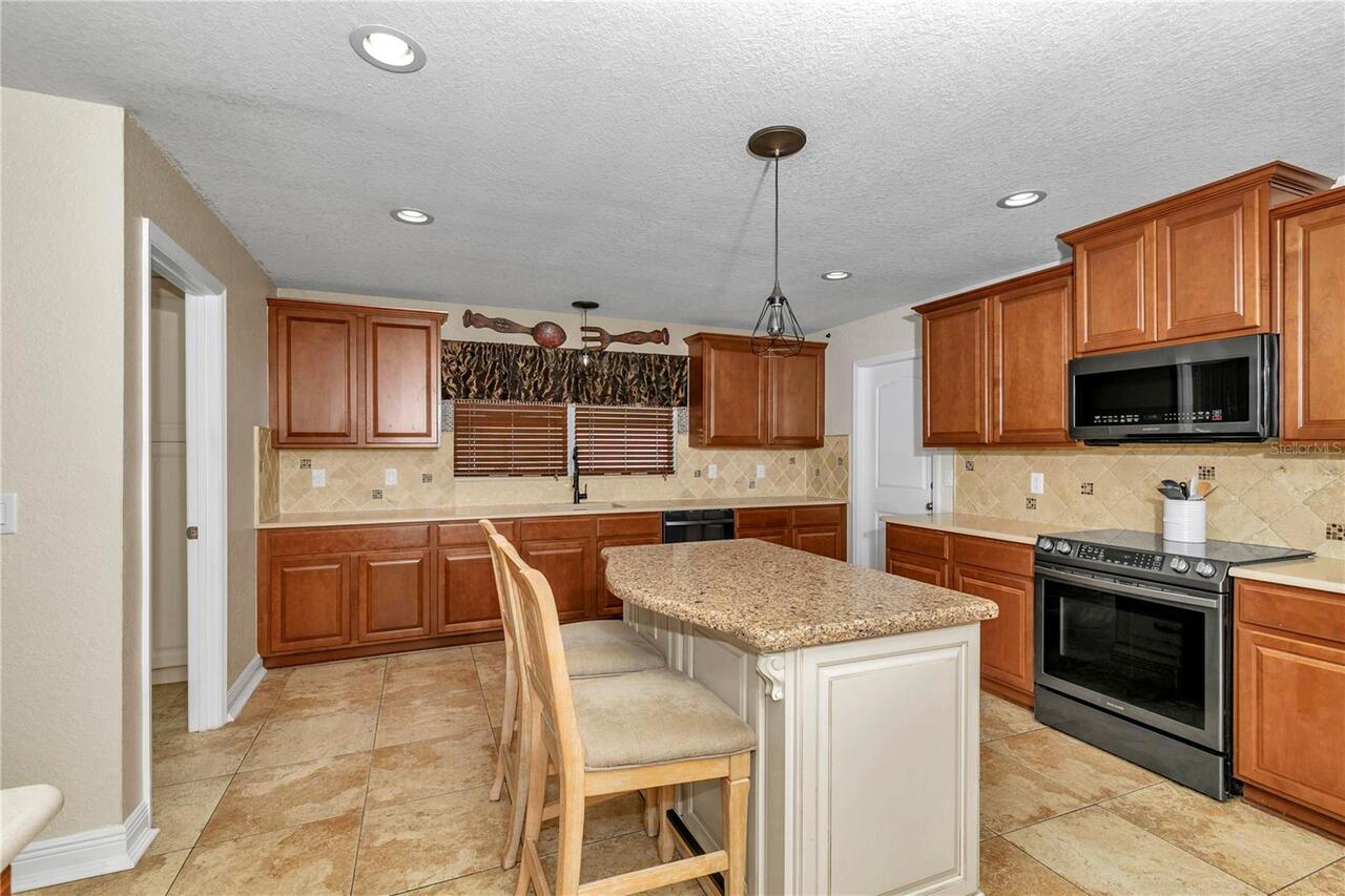 Listing Photo 15