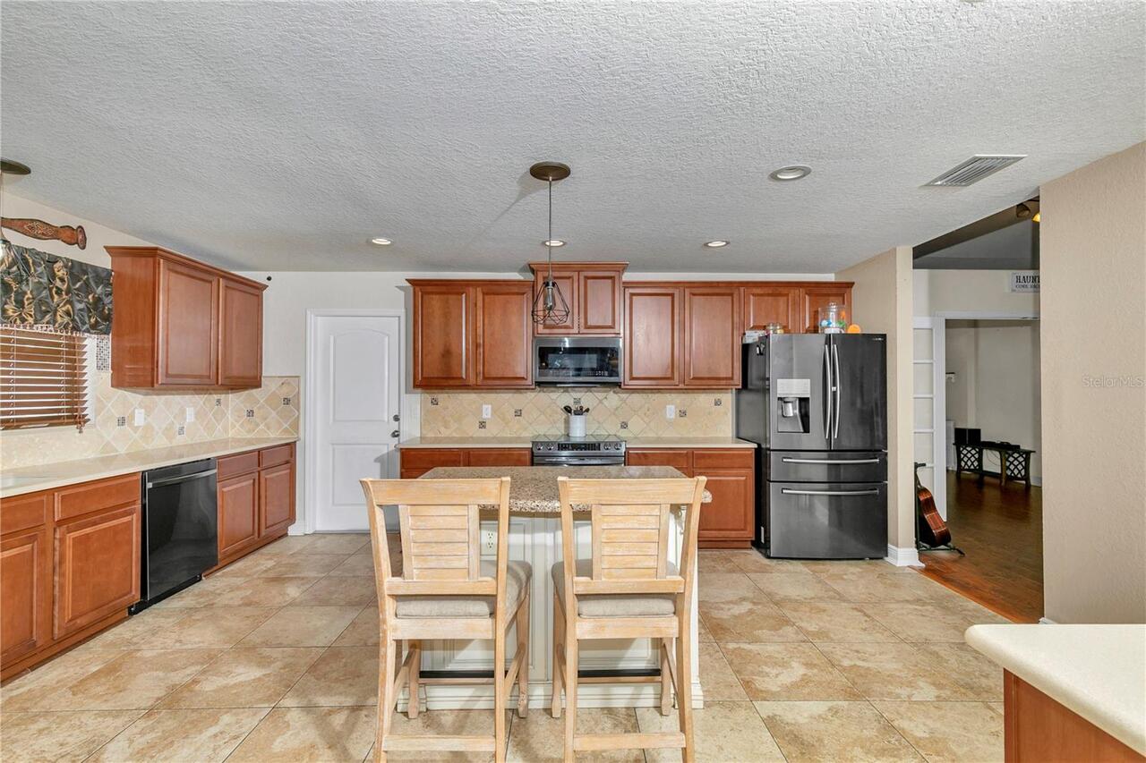 Listing Photo 16