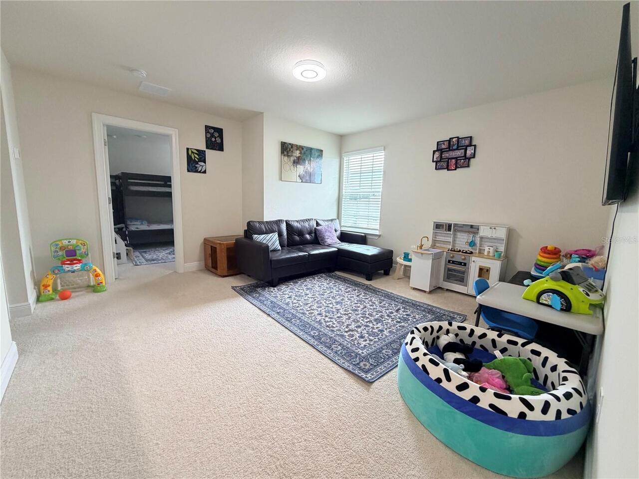 Listing Photo 14