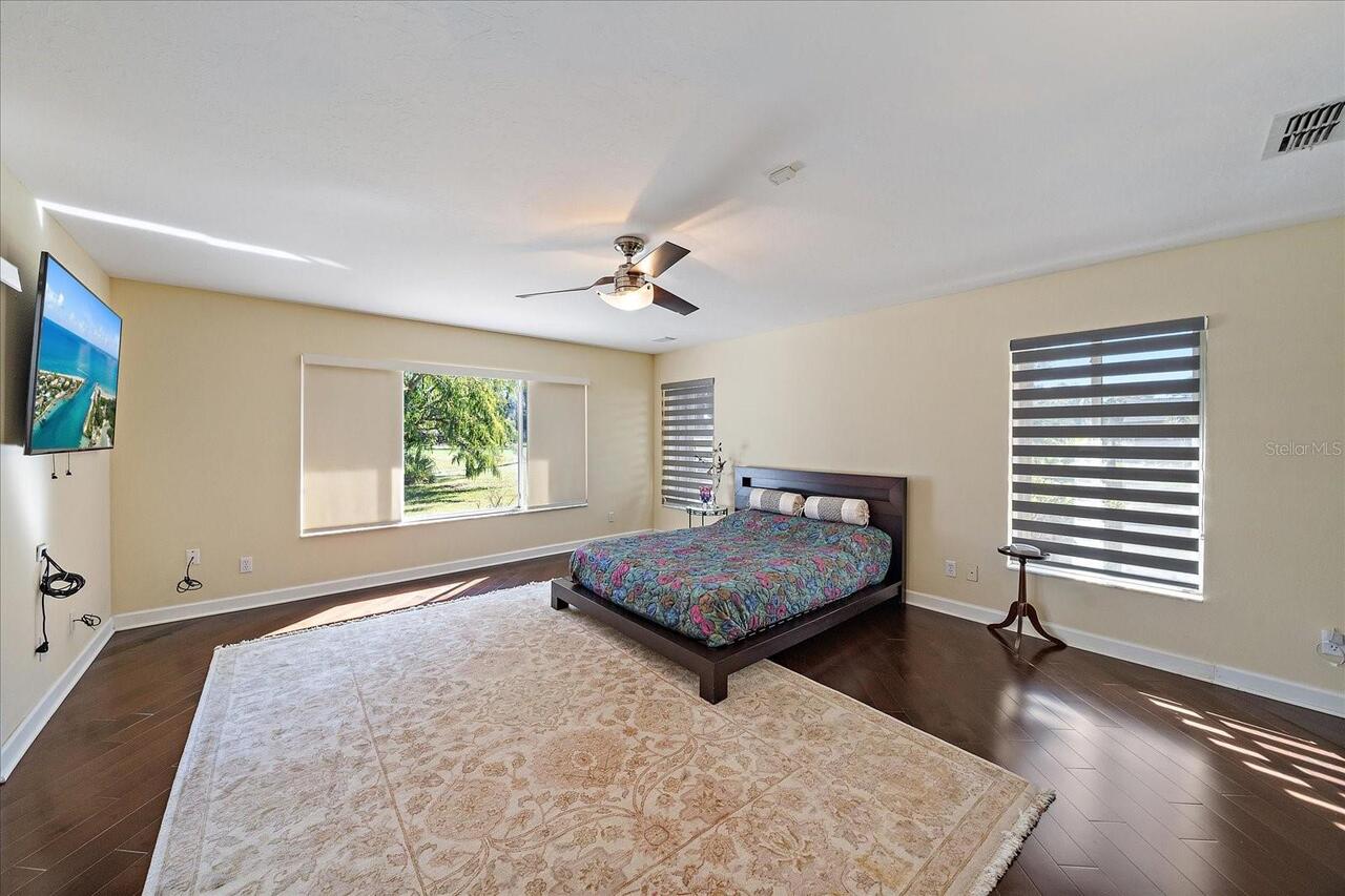 Listing Photo 32