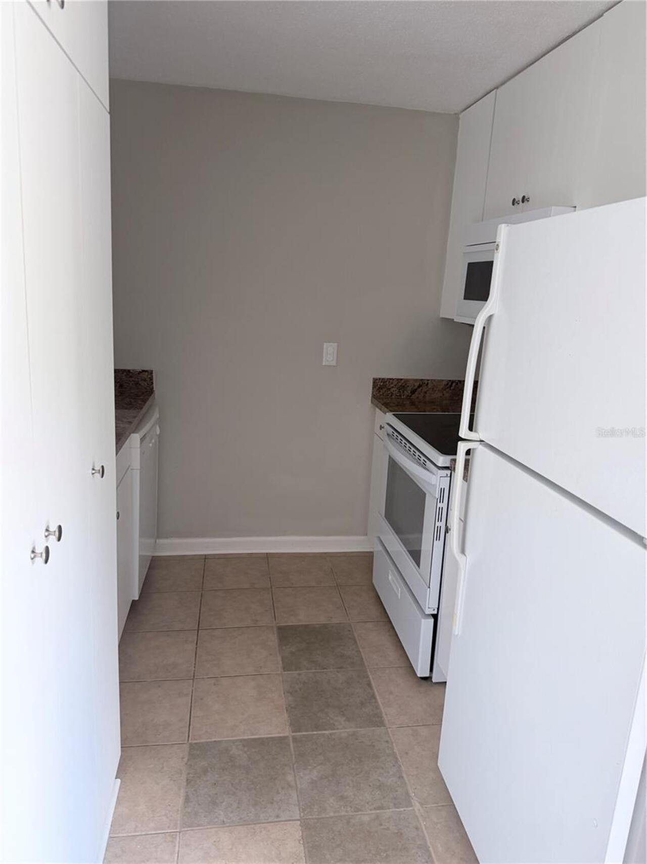 Listing Photo 9