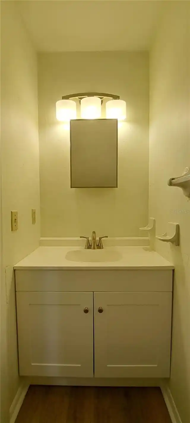 Listing Photo 10