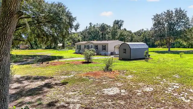 Listing Photo 8