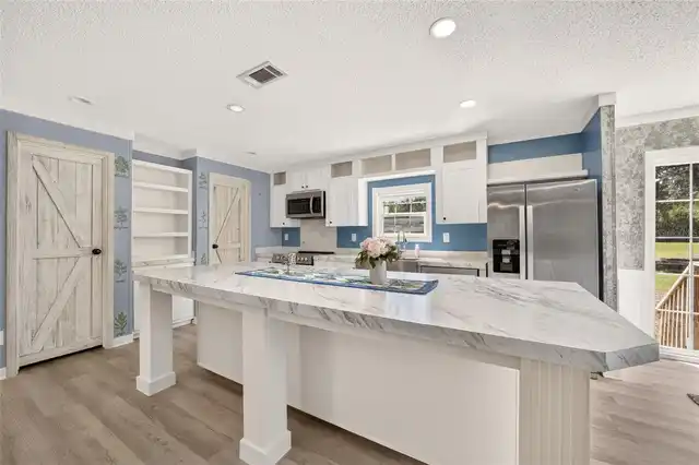 Listing Photo 13