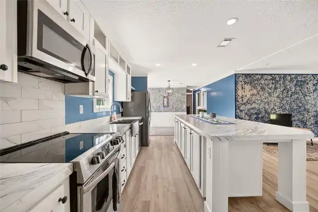 Listing Photo 17