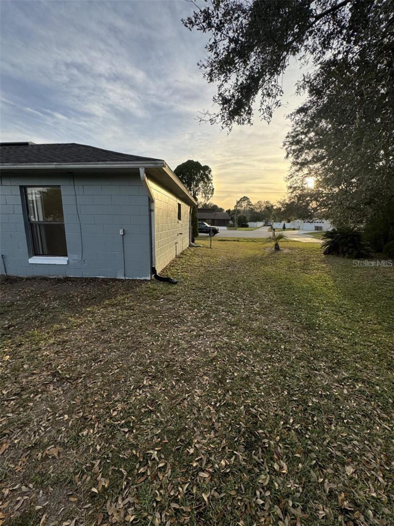 Listing Photo 11