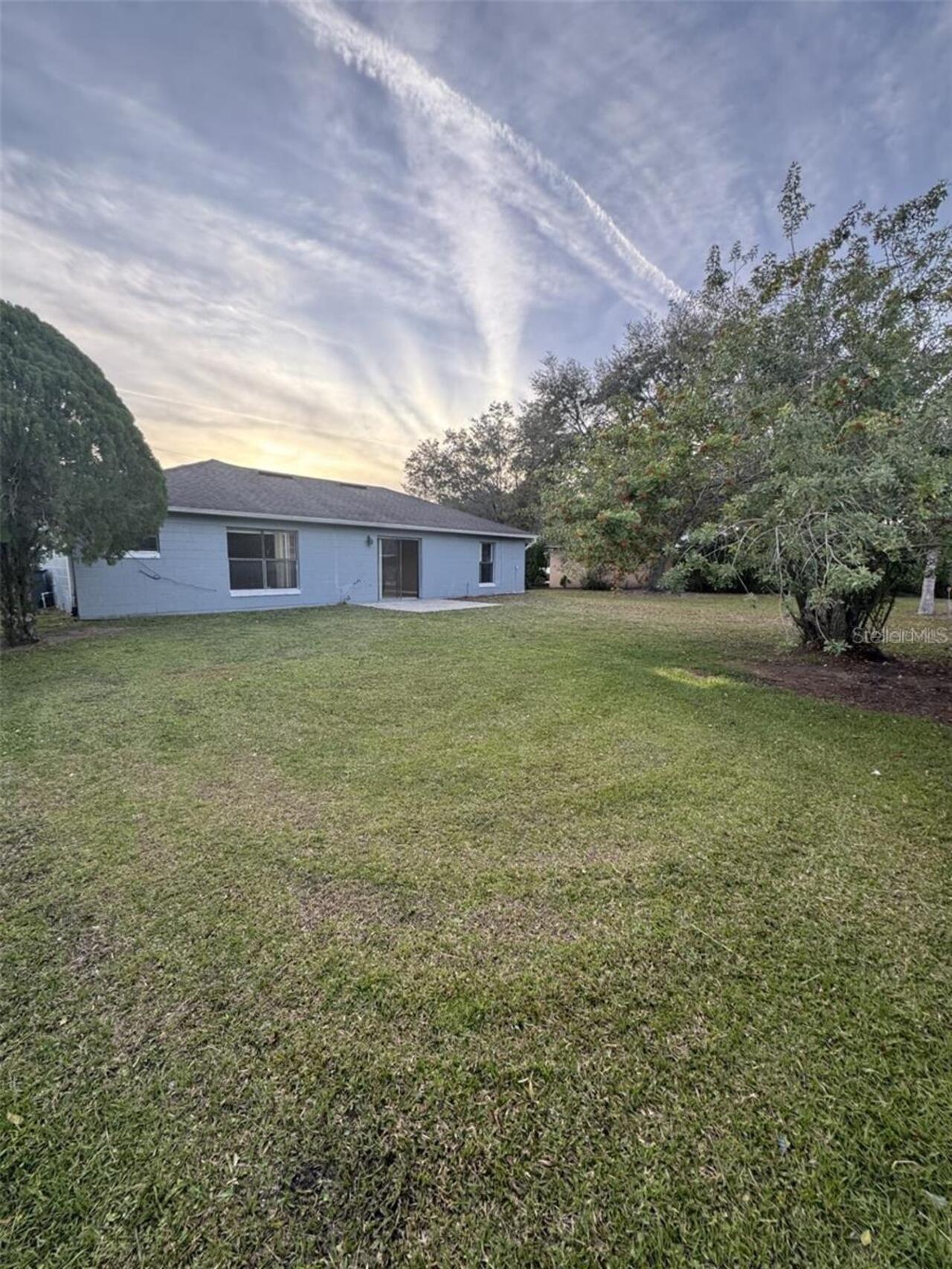 Listing Photo 12