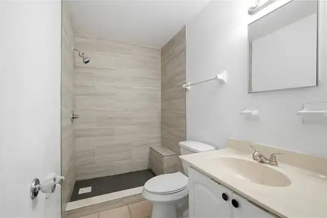 Listing Photo 14