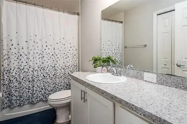 Listing Photo 11