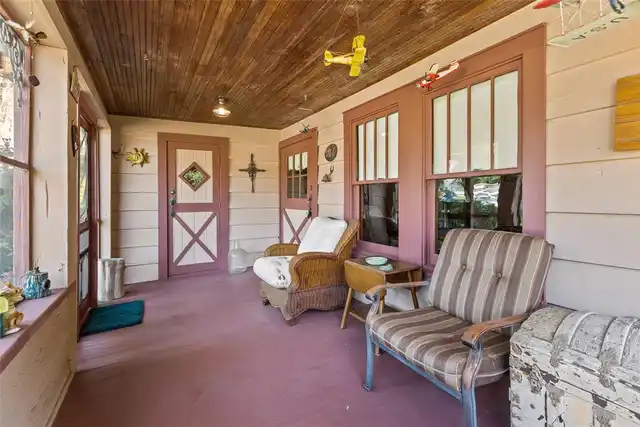 Listing Photo 8