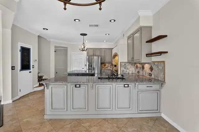 Listing Photo 15