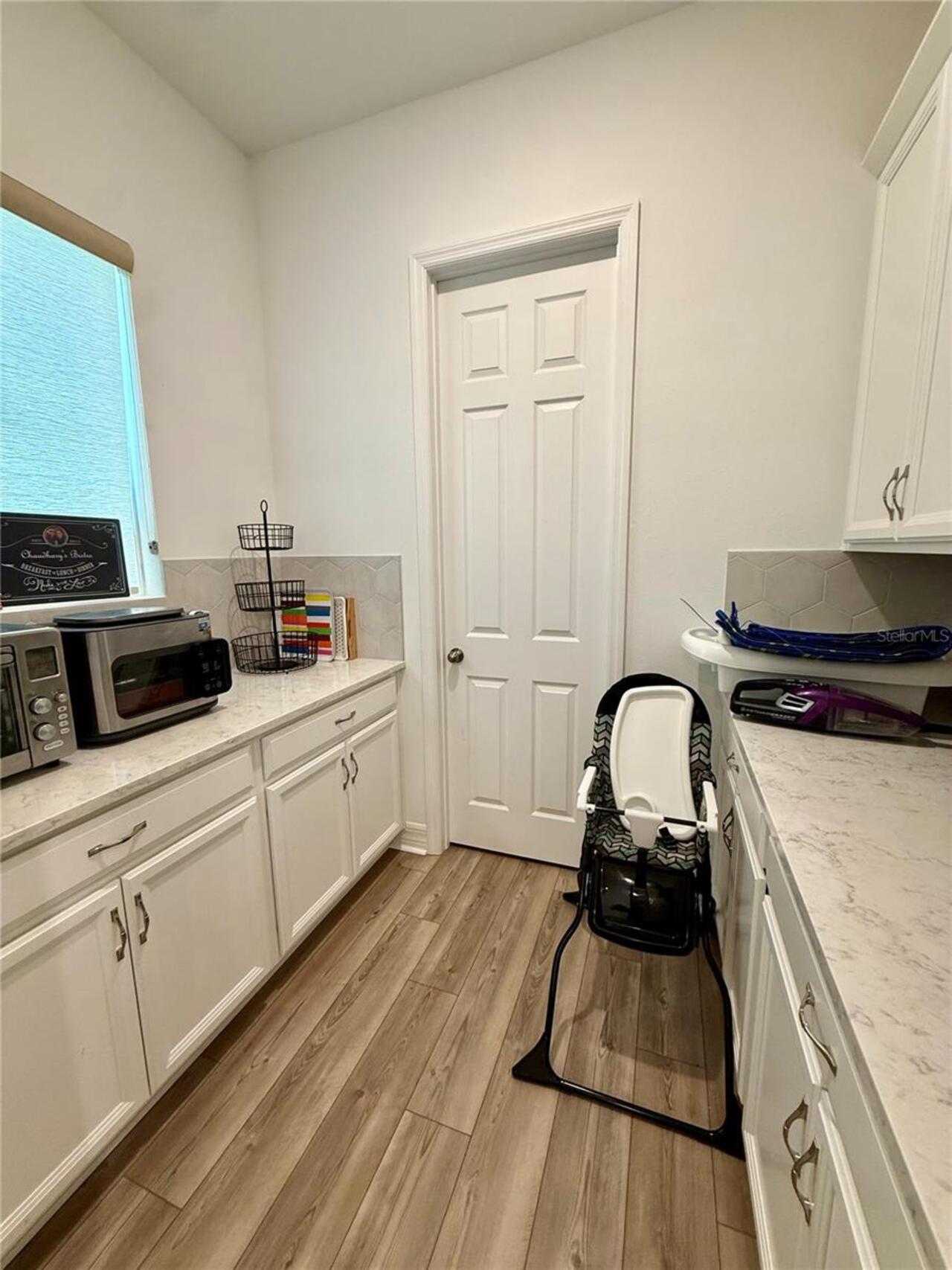 Listing Photo 10