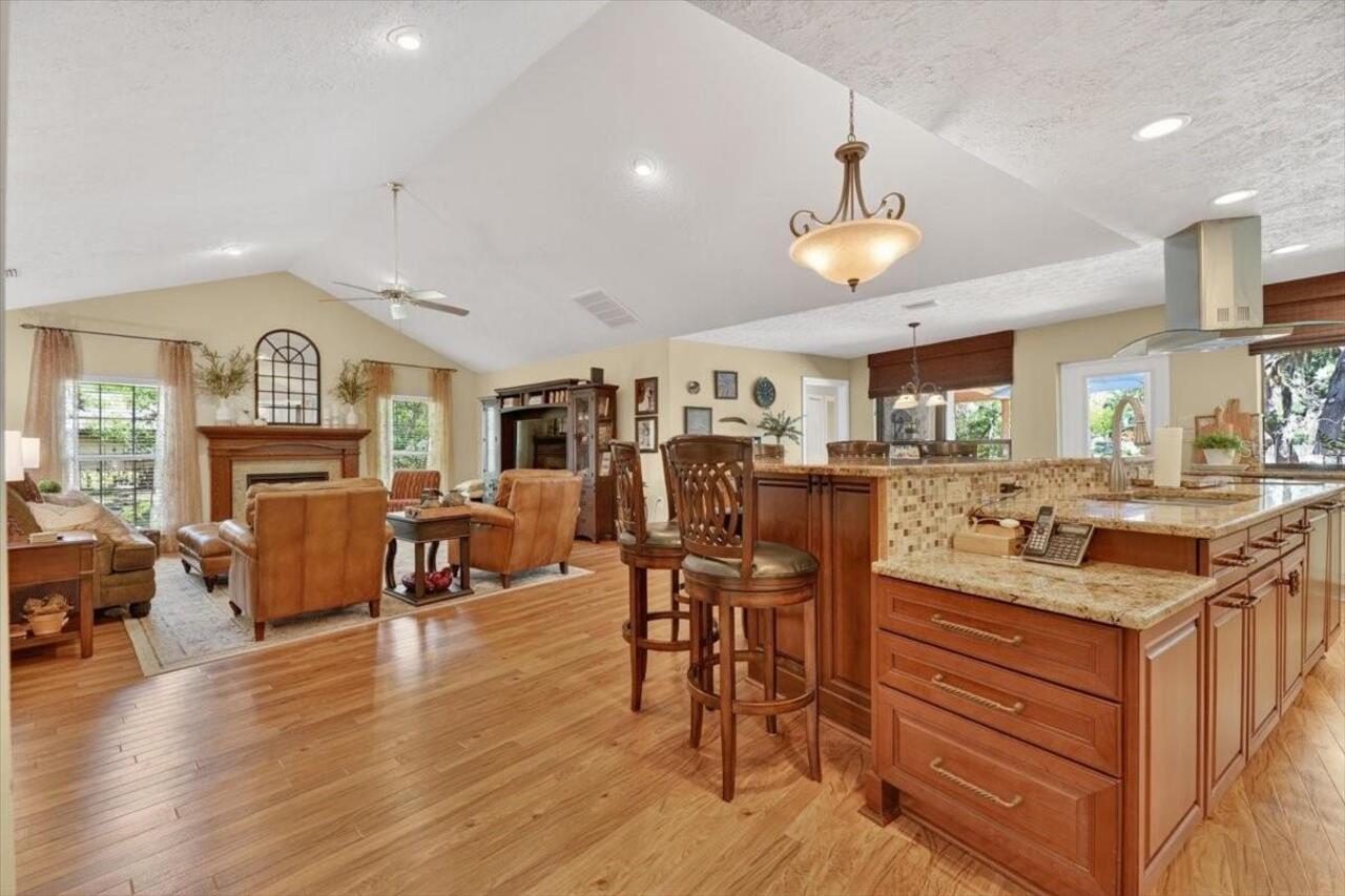 Listing Photo 32